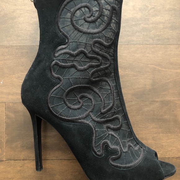 Nicholas Kirkwood high choke up sexy bootie - Picture 3 of 3